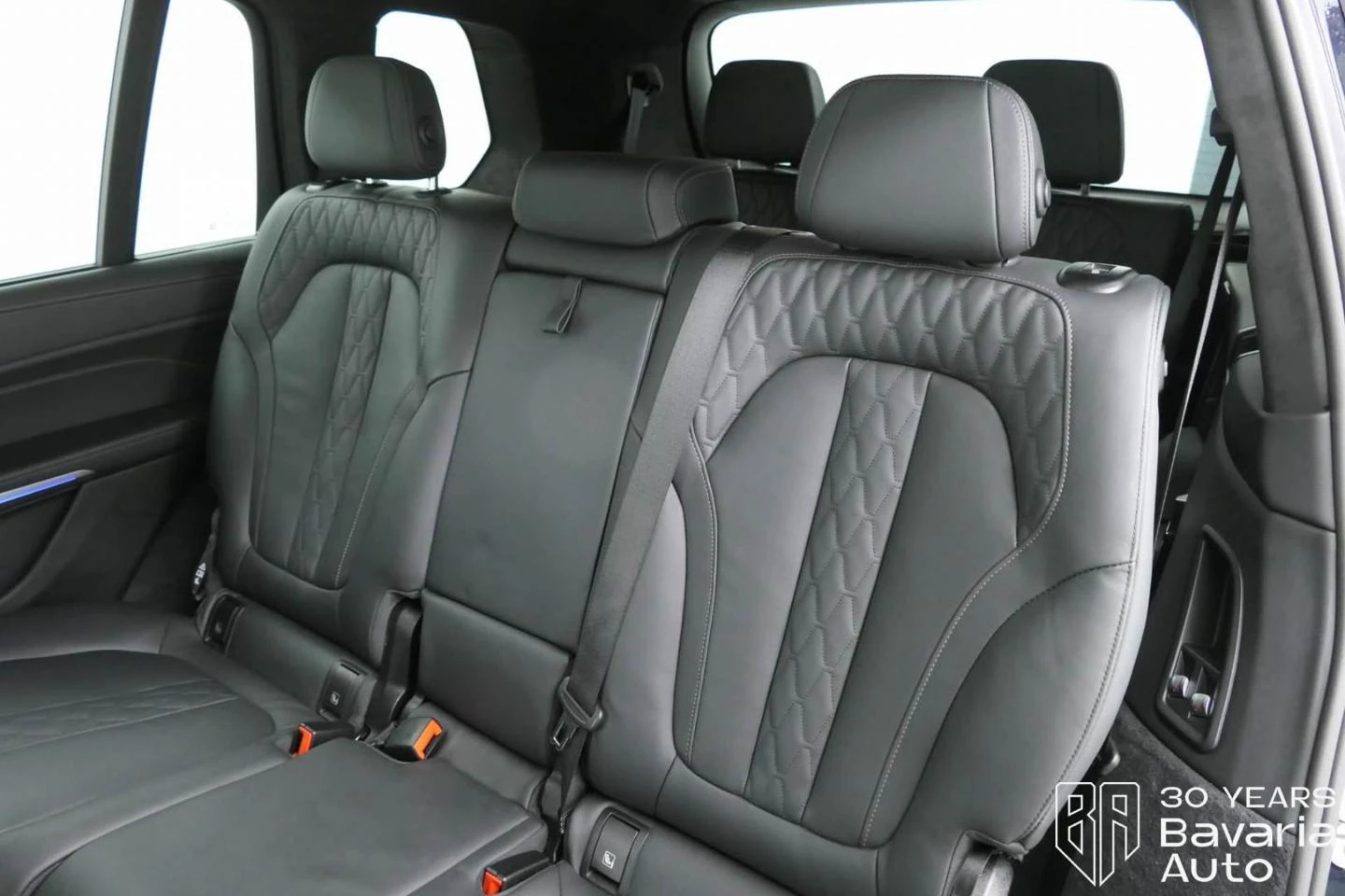 BMW X7 40i xDrive M Sport Paket Sportautomatic - изображение 10