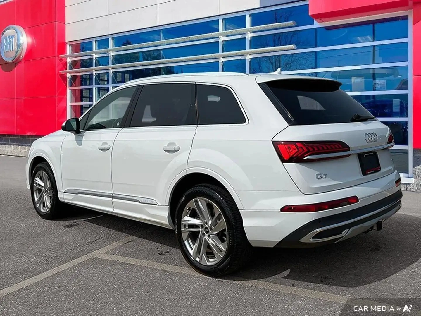 Audi Q7 Komfort | 7 Места | Панорама | Сервизна История | , снимка 4 - Автомобили и джипове - 53850873