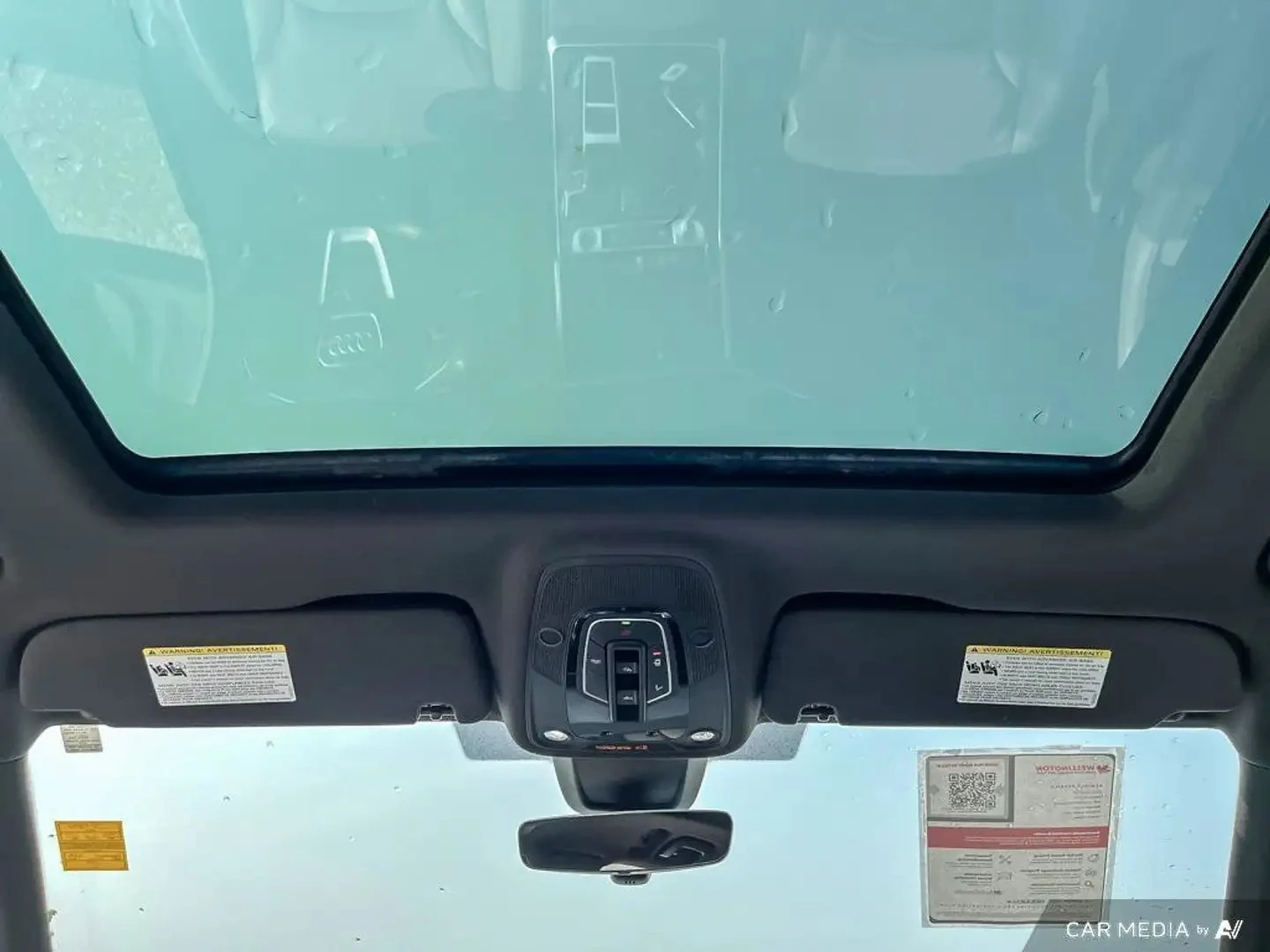 Audi Q7 Komfort | 7 Места | Панорама | Сервизна История | , снимка 10 - Автомобили и джипове - 53850873