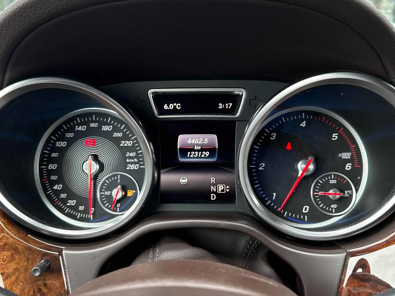 Mercedes-Benz GLE 350 BlueTech* Distronic* AMGpack* 360* Carplay* H&K, снимка 7 - Автомобили и джипове - 54065471