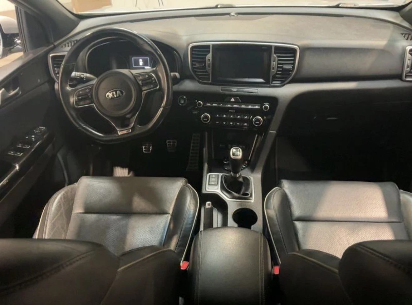 Kia Sportage GT Line | НАВИ | КАМЕРА | КОЖА | KEYLESS | 2017 | , снимка 12 - Автомобили и джипове - 54613037