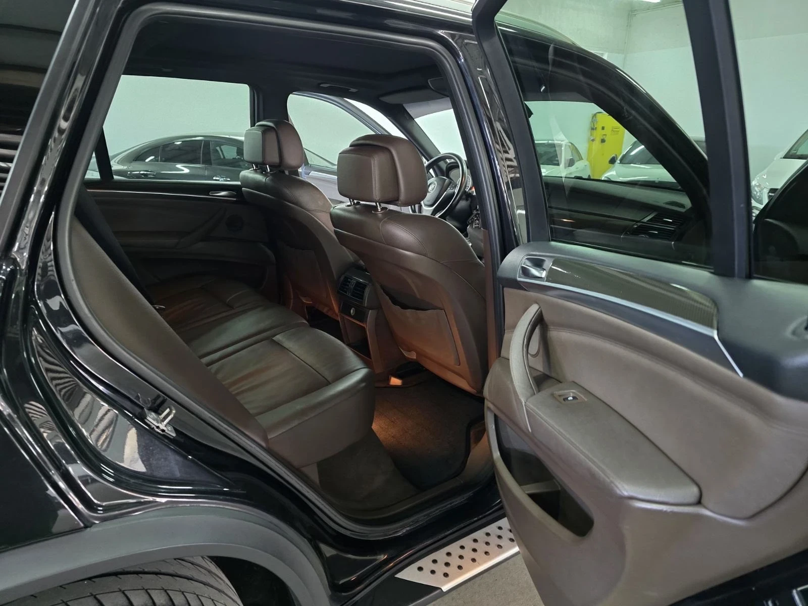 BMW X5 4.0XD/Карбон/20J/СМЕНЕНИ ВЕРИГИ/ГАРАНЦИЯ!!!, снимка 16 - Автомобили и джипове - 55016016