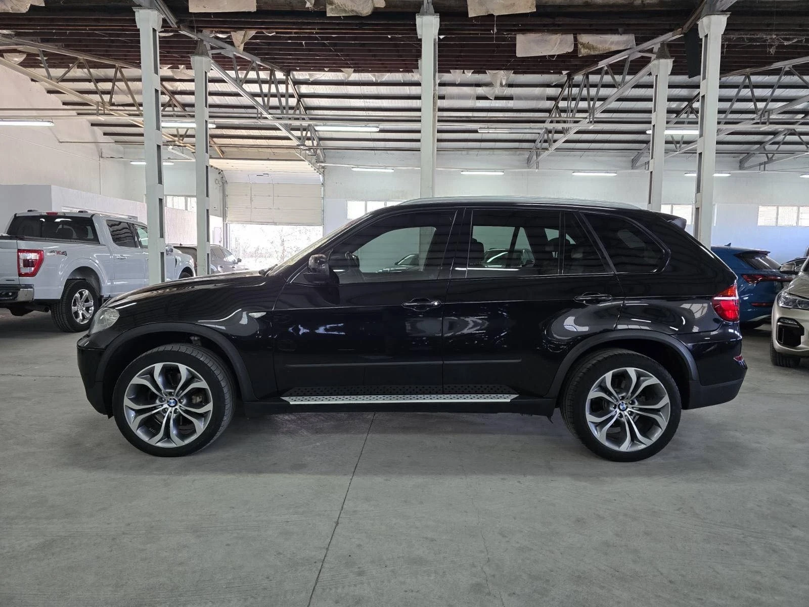 BMW X5 4.0XD/Карбон/20J/СМЕНЕНИ ВЕРИГИ/ГАРАНЦИЯ!!!, снимка 8 - Автомобили и джипове - 55016016