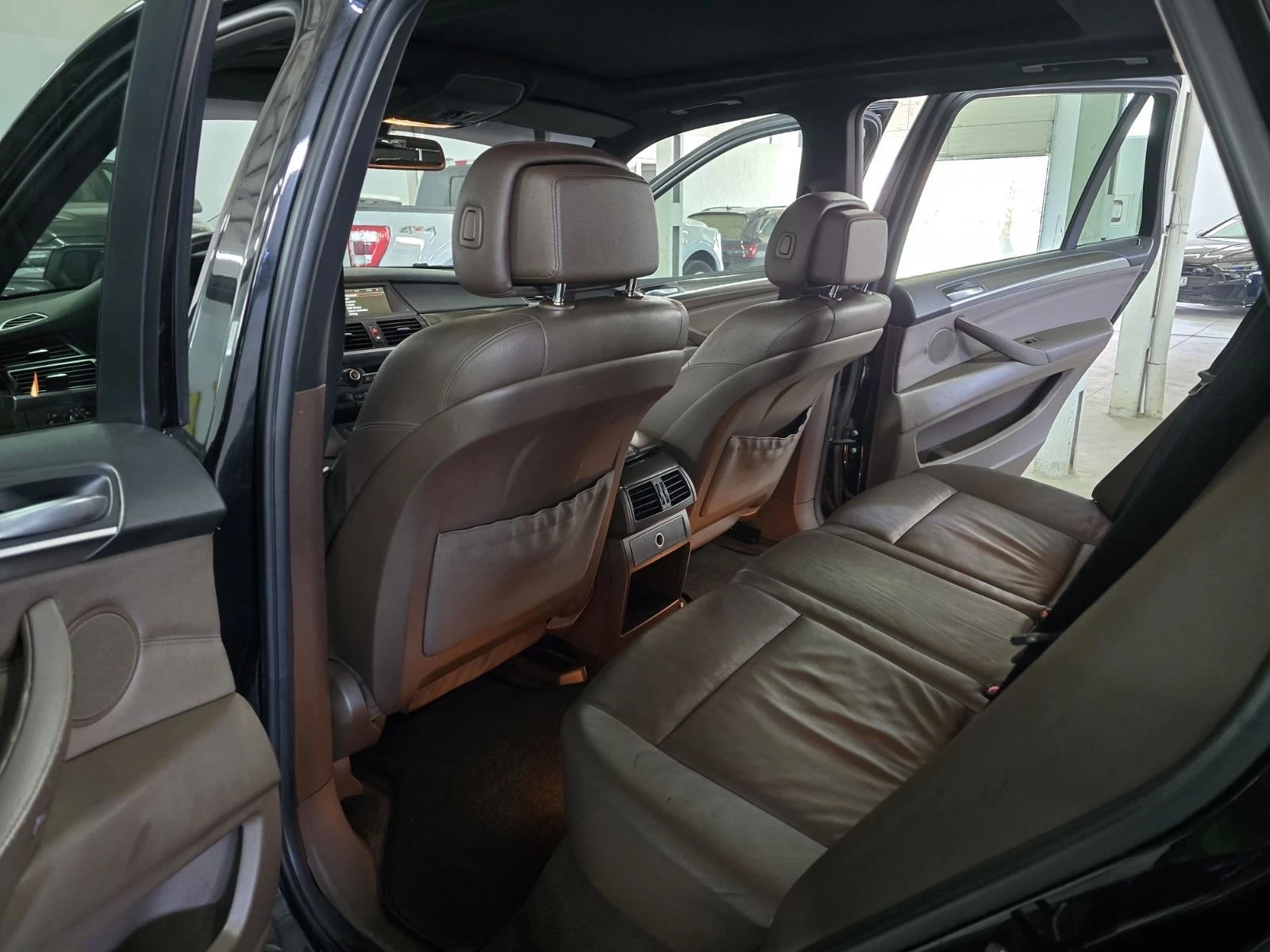 BMW X5 4.0XD/Карбон/20J/СМЕНЕНИ ВЕРИГИ/ГАРАНЦИЯ!!!, снимка 14 - Автомобили и джипове - 55016016