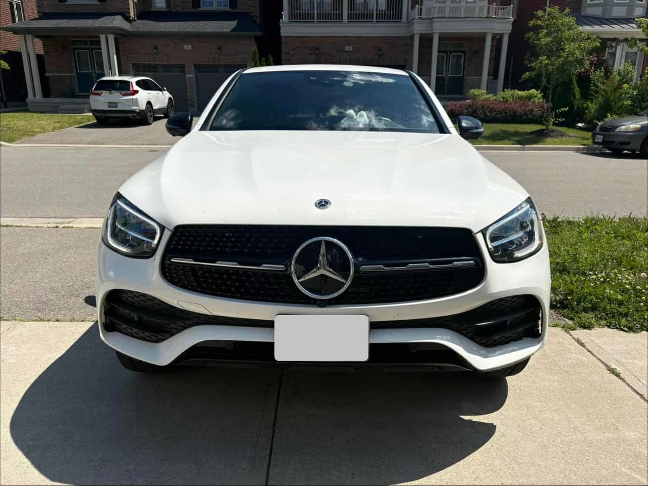 Mercedes-Benz GLC 300 COUPE /ПАНОРАМА/360/ДИСТРОНИК, снимка 2 - Автомобили и джипове - 55073421