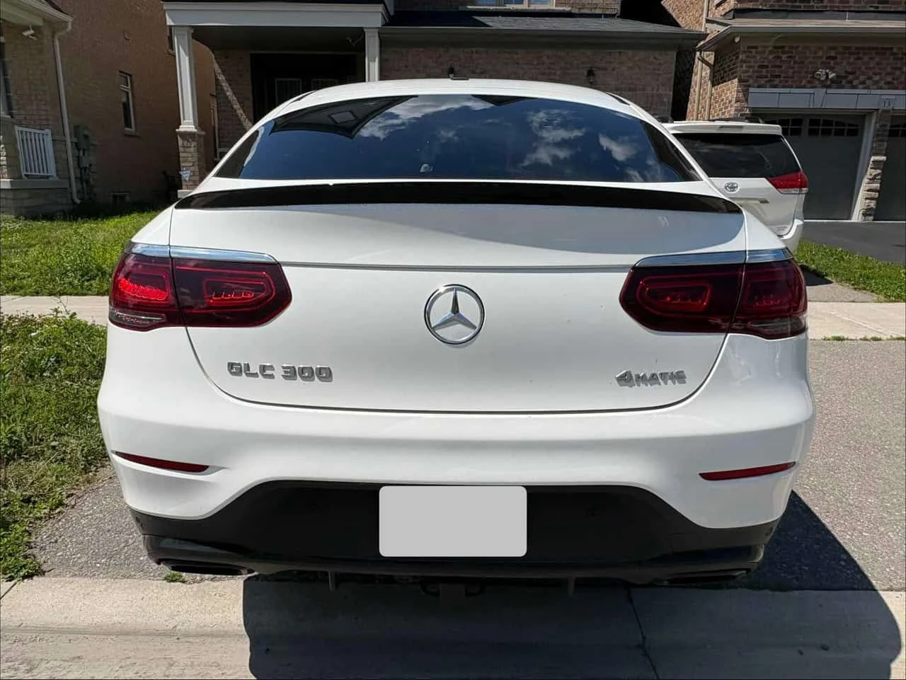 Mercedes-Benz GLC 300 COUPE /ПАНОРАМА/360/ДИСТРОНИК, снимка 5 - Автомобили и джипове - 55073421