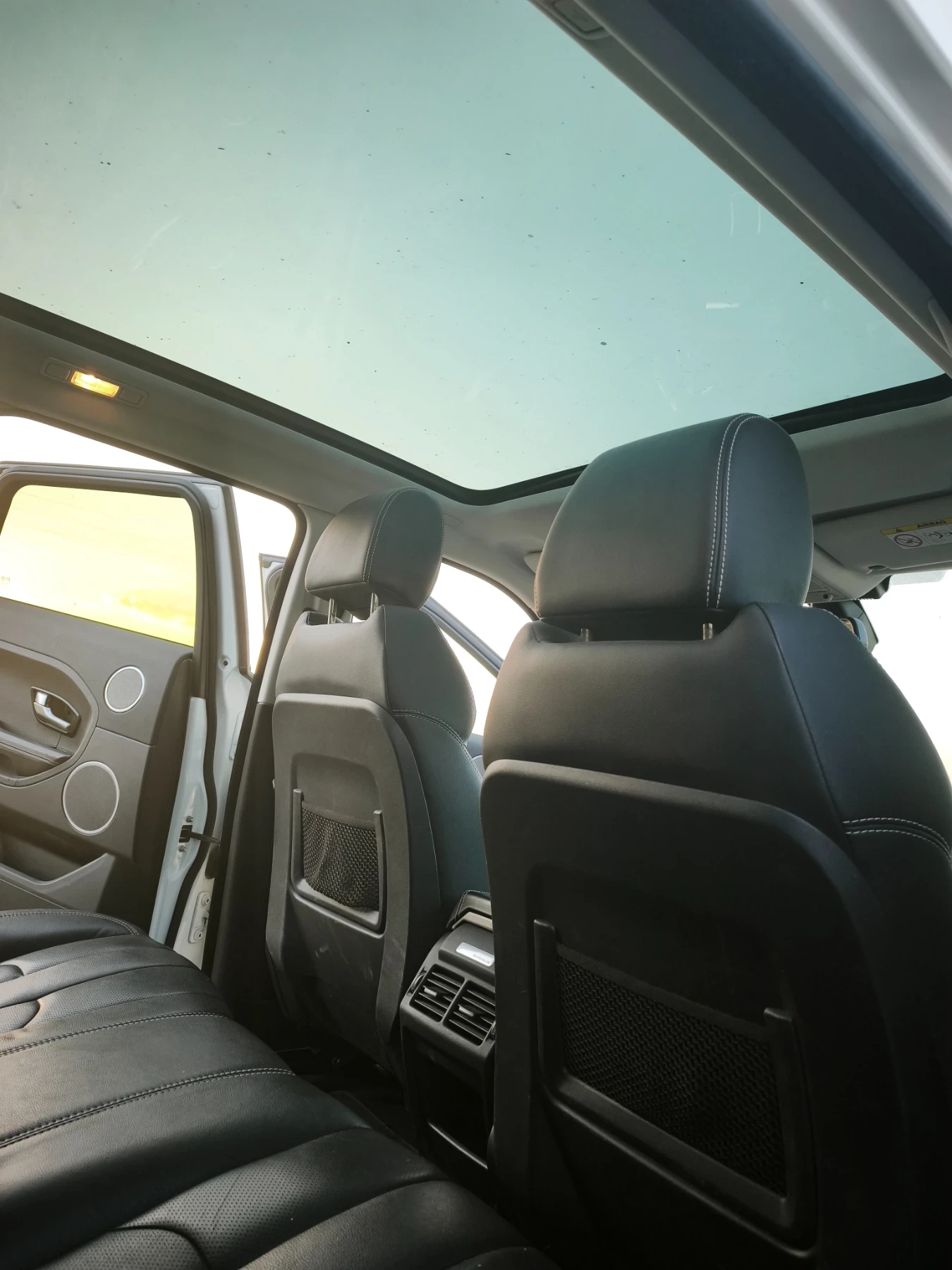 Land Rover Range Rover Evoque 2.2 190, снимка 7 - Автомобили и джипове - 55119057