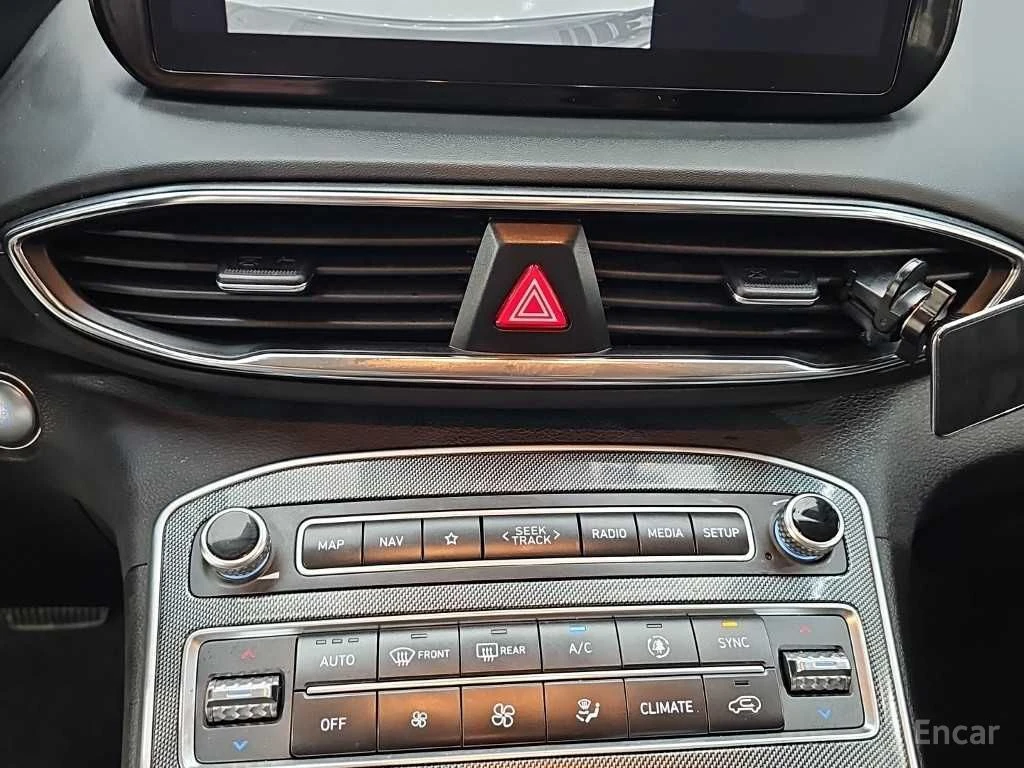 Hyundai Santa fe 2.5T* EXCLUSIVE* DISTRONIC* ОБДУХВАНЕ* КРАЙНА ЦЕНА, снимка 14 - Автомобили и джипове - 55446651