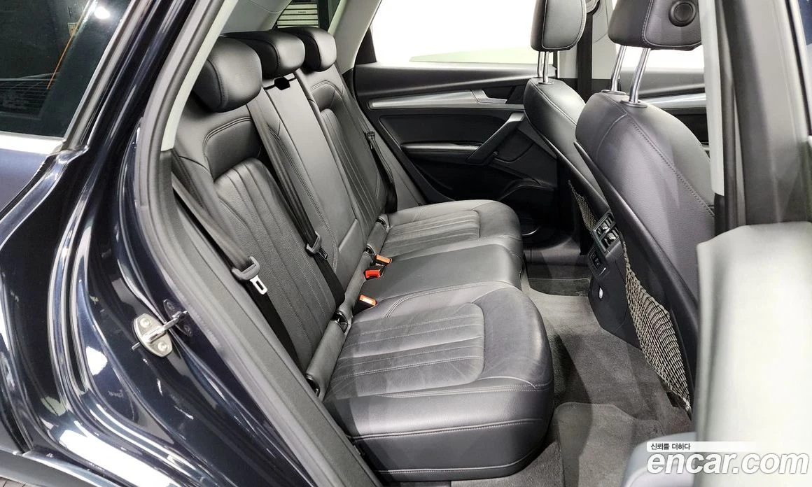 Audi Q5 45 TFSI Quattro, снимка 10 - Автомобили и джипове - 55676677