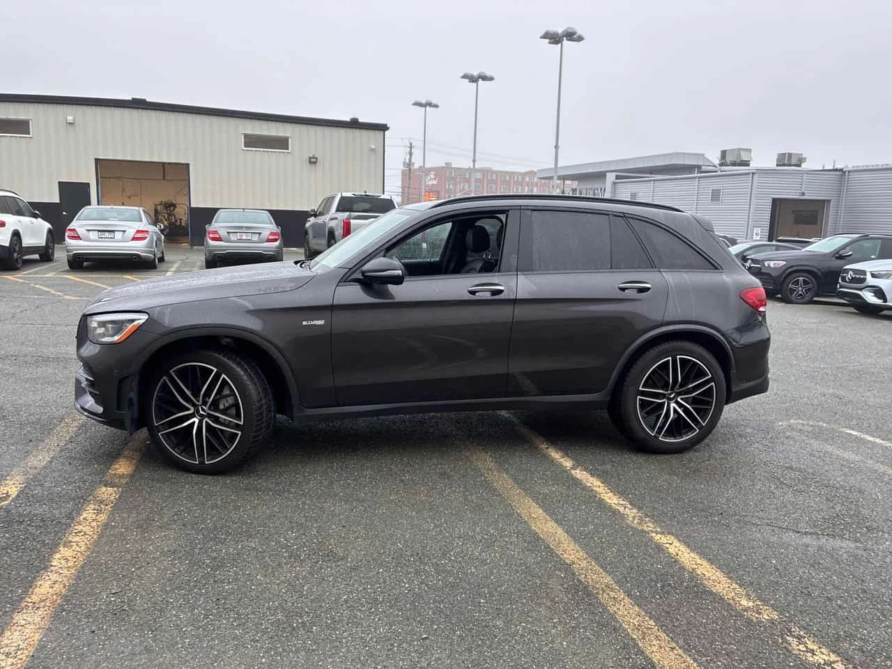 Mercedes-Benz GLC 43 AMG * CARFAX * ОПЦИЯ ЗА ФИНАНСИРАНЕ, снимка 2 - Автомобили и джипове - 56208139