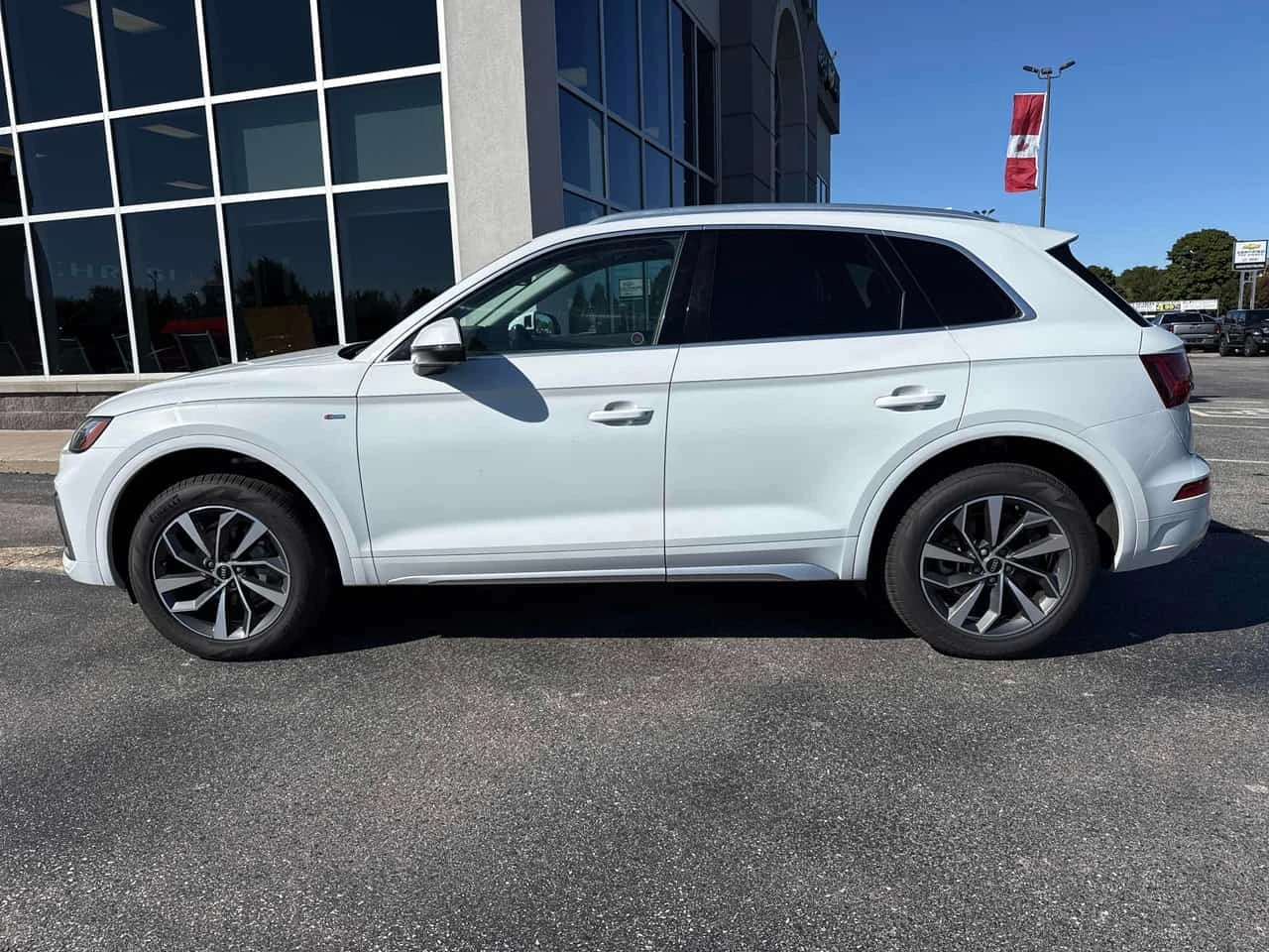 Audi Q5 * Progressiv * CARFAX * ОПЦИЯ ЗА ФИНАНСИРАНЕ, снимка 2 - Автомобили и джипове - 56224412