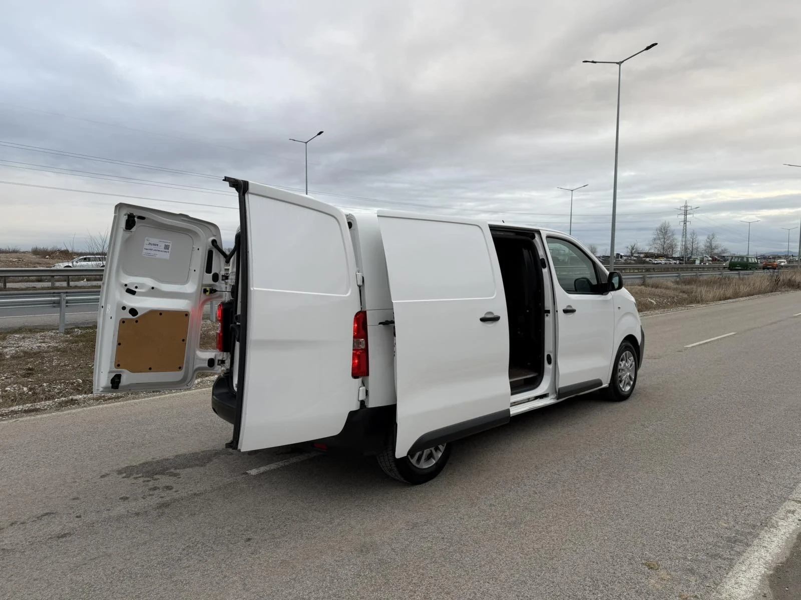 Peugeot Expert 149000km/ Обслужен/ Топ/, снимка 11 - Бусове и автобуси - 53731723