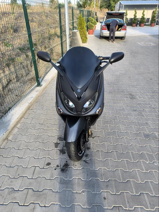 Yamaha T-max