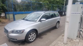 ������ Volvo V50