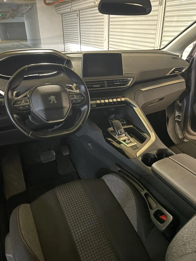 Peugeot 3008 ACTIVE, снимка 13 - Автомобили и джипове - 47994602