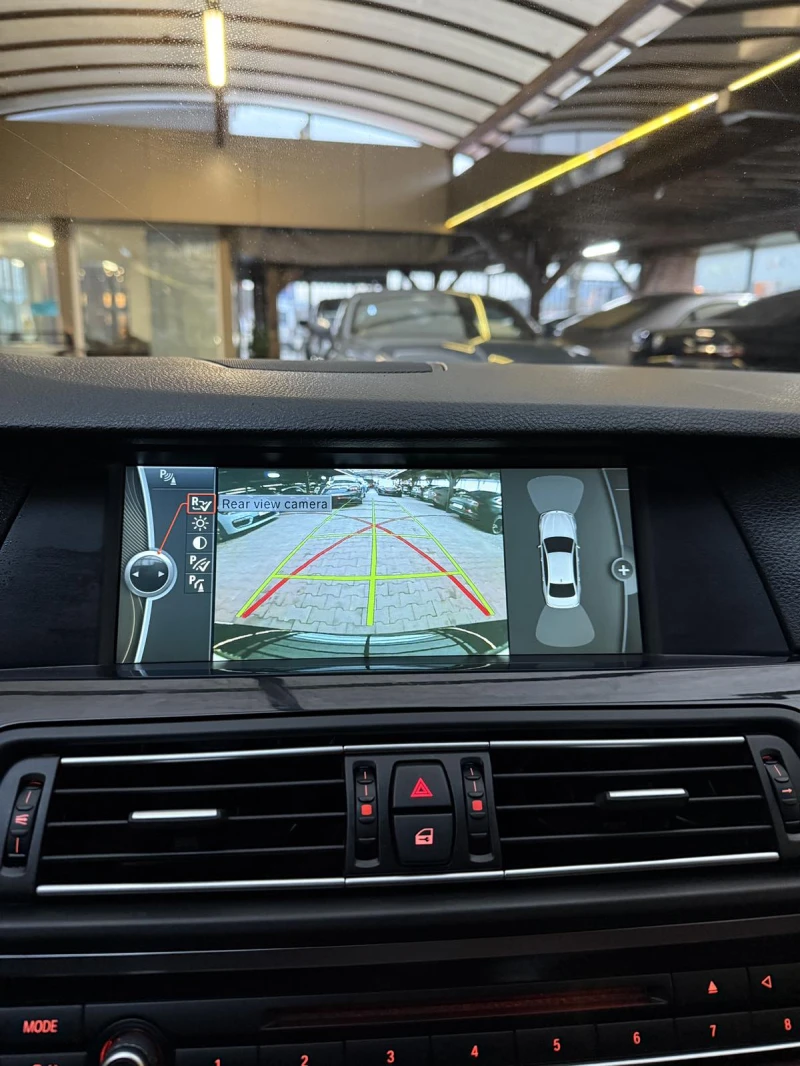 BMW 535 M-pack/HuD/Dynamic drive/Distronic/Lane Assist/, снимка 12 - Автомобили и джипове - 48304092