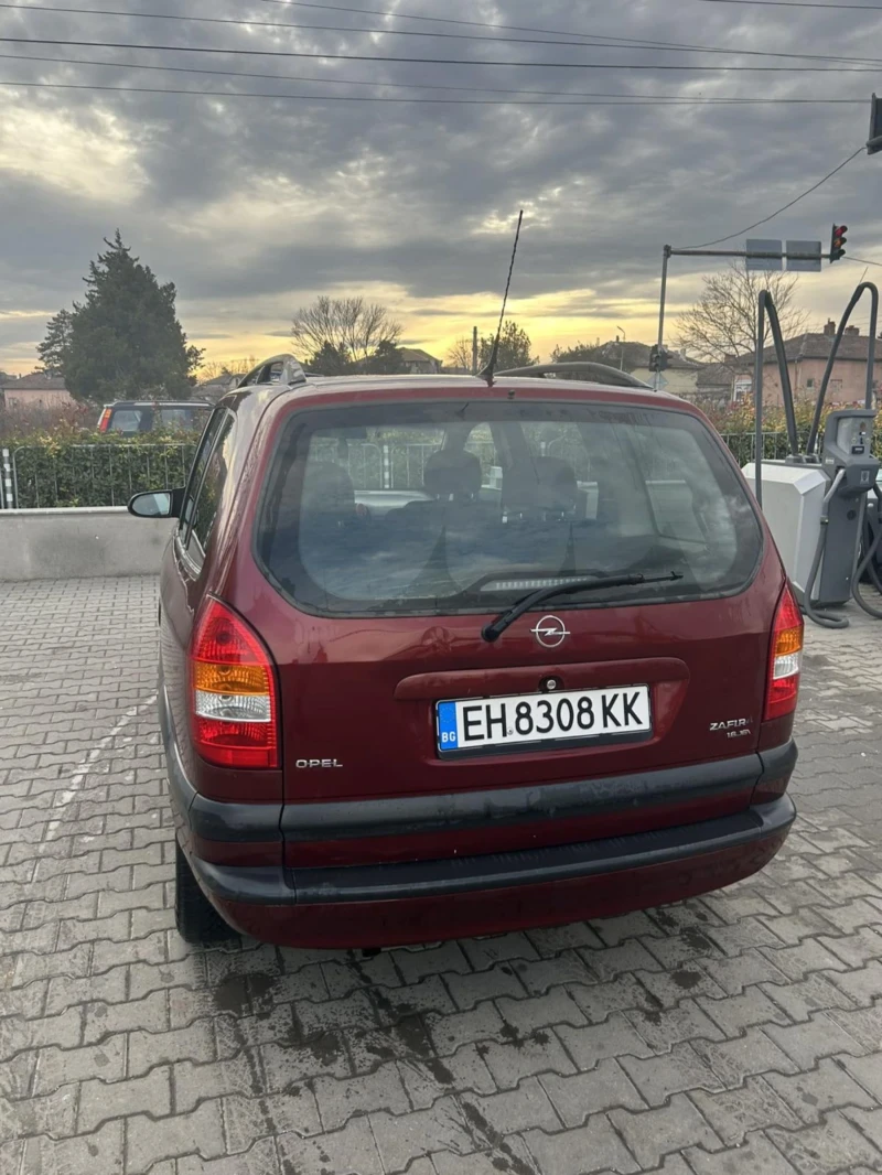 Opel Zafira, снимка 3 - Автомобили и джипове - 48847667