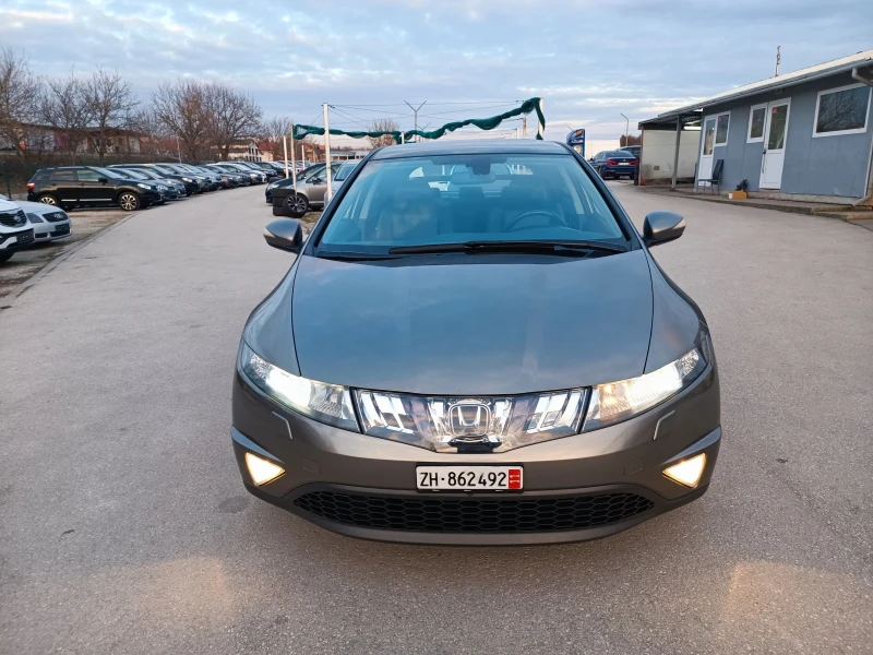 Honda Civic 1.8i-140кс-ШВЕЙЦАРИЯ-АВТОМАТ, снимка 1 - Автомобили и джипове - 49020355