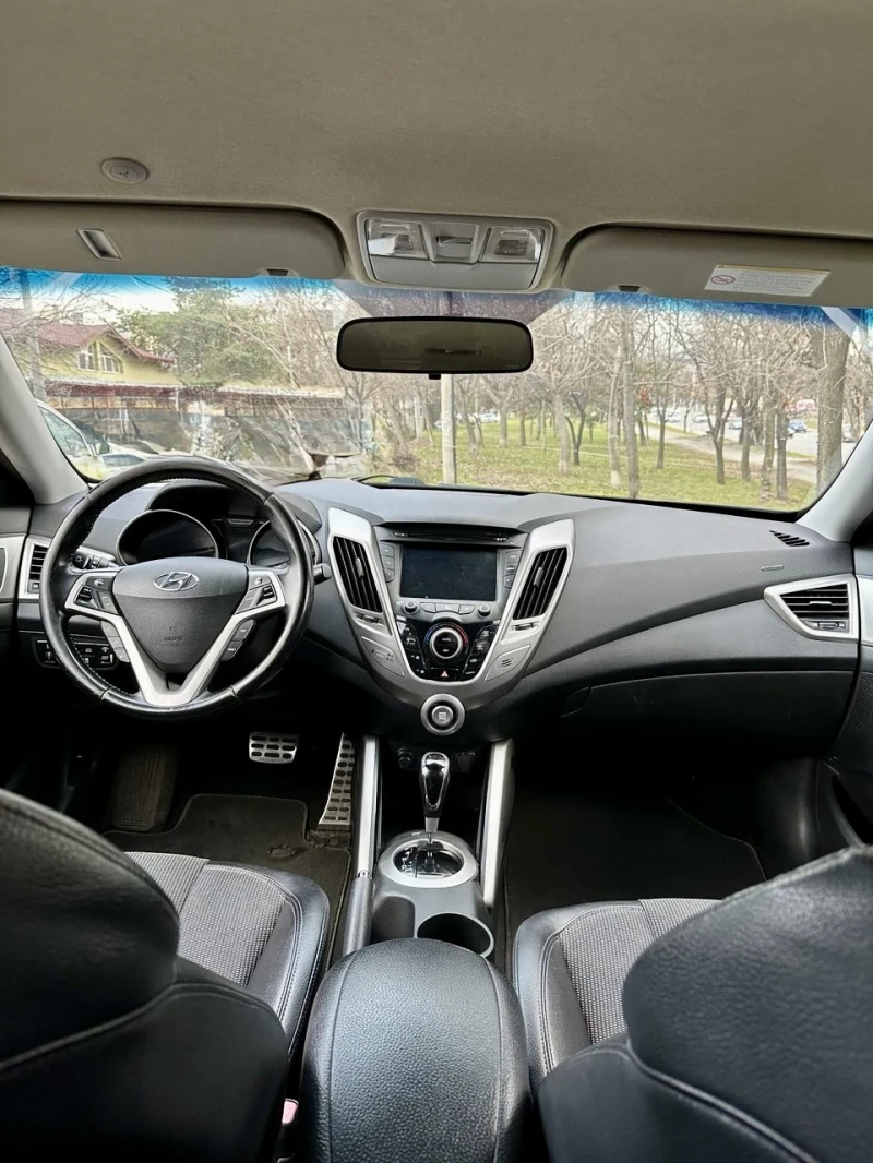 Hyundai Veloster , снимка 7 - Автомобили и джипове - 52261810