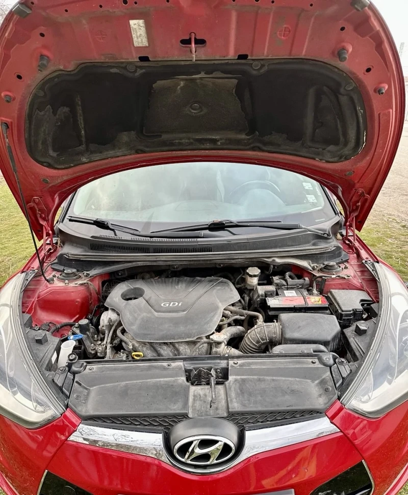 Hyundai Veloster , снимка 11 - Автомобили и джипове - 52261810