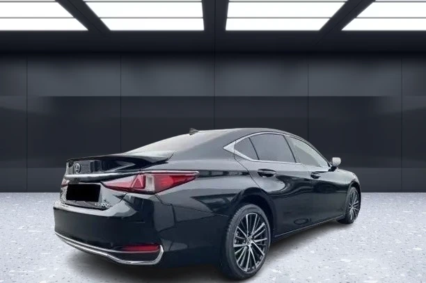 Lexus ES 300h = NEW = Business Line Гаранция, снимка 3 - Автомобили и джипове - 56256861