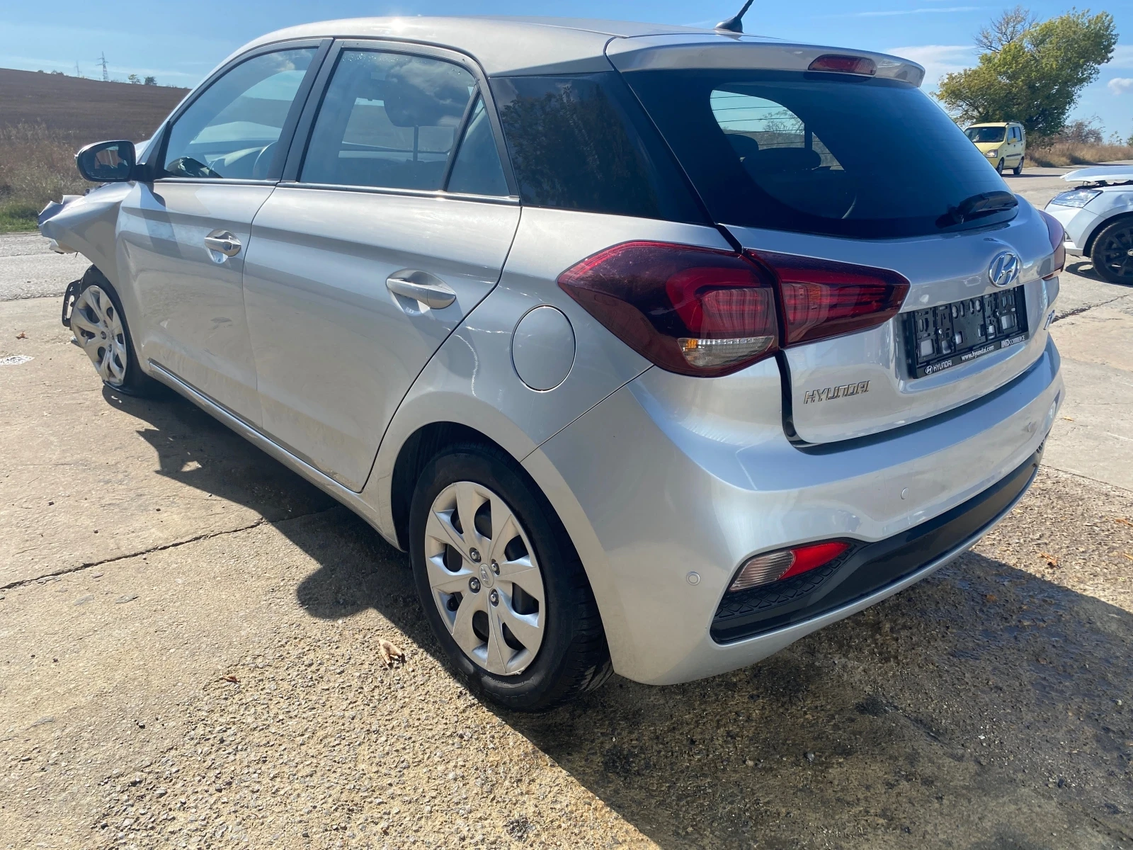 Hyundai I20 1.2i - изображение 7