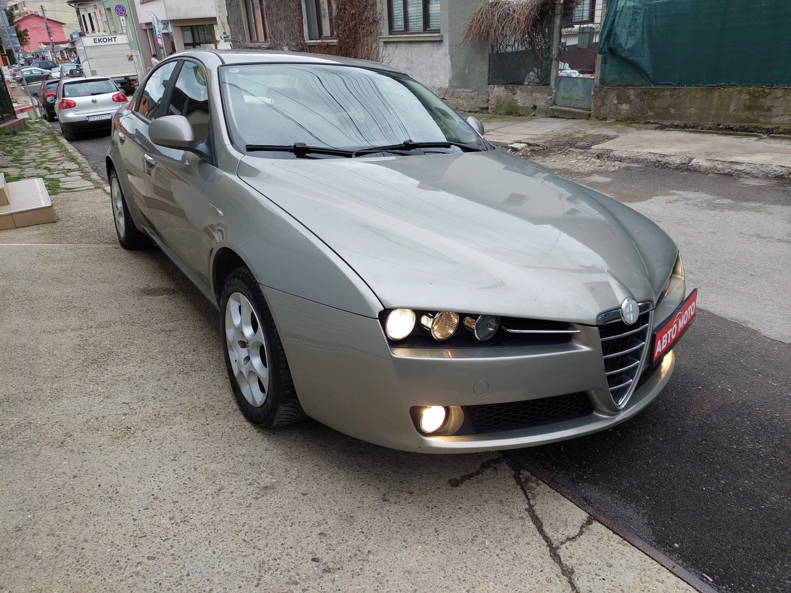 Alfa Romeo 159 1.9 jtd - изображение 2