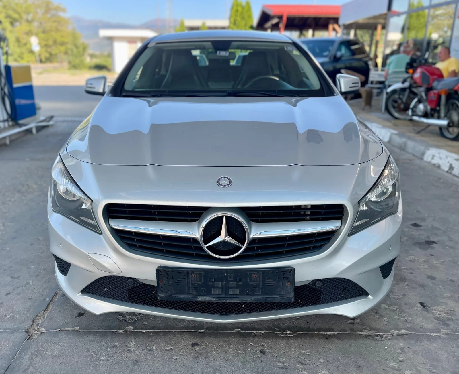 Mercedes-Benz CLA 200 ОТЛИЧЕН - изображение 2