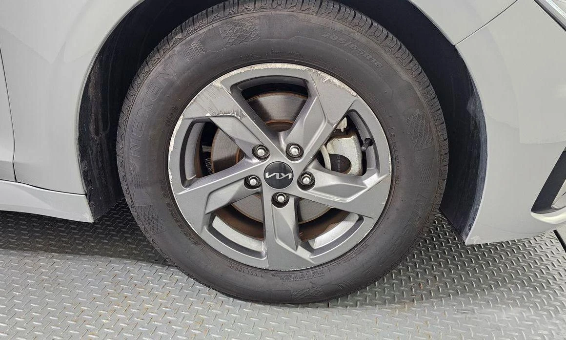 Kia K5 2.0 LPG PRESTIGE * НАЙ-ДОБРА ЦЕНА В БЪЛГАРИЯ*  - изображение 4