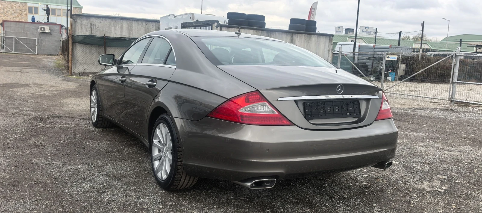 Mercedes-Benz CLS 300 3.0  | Mobile.bg   7