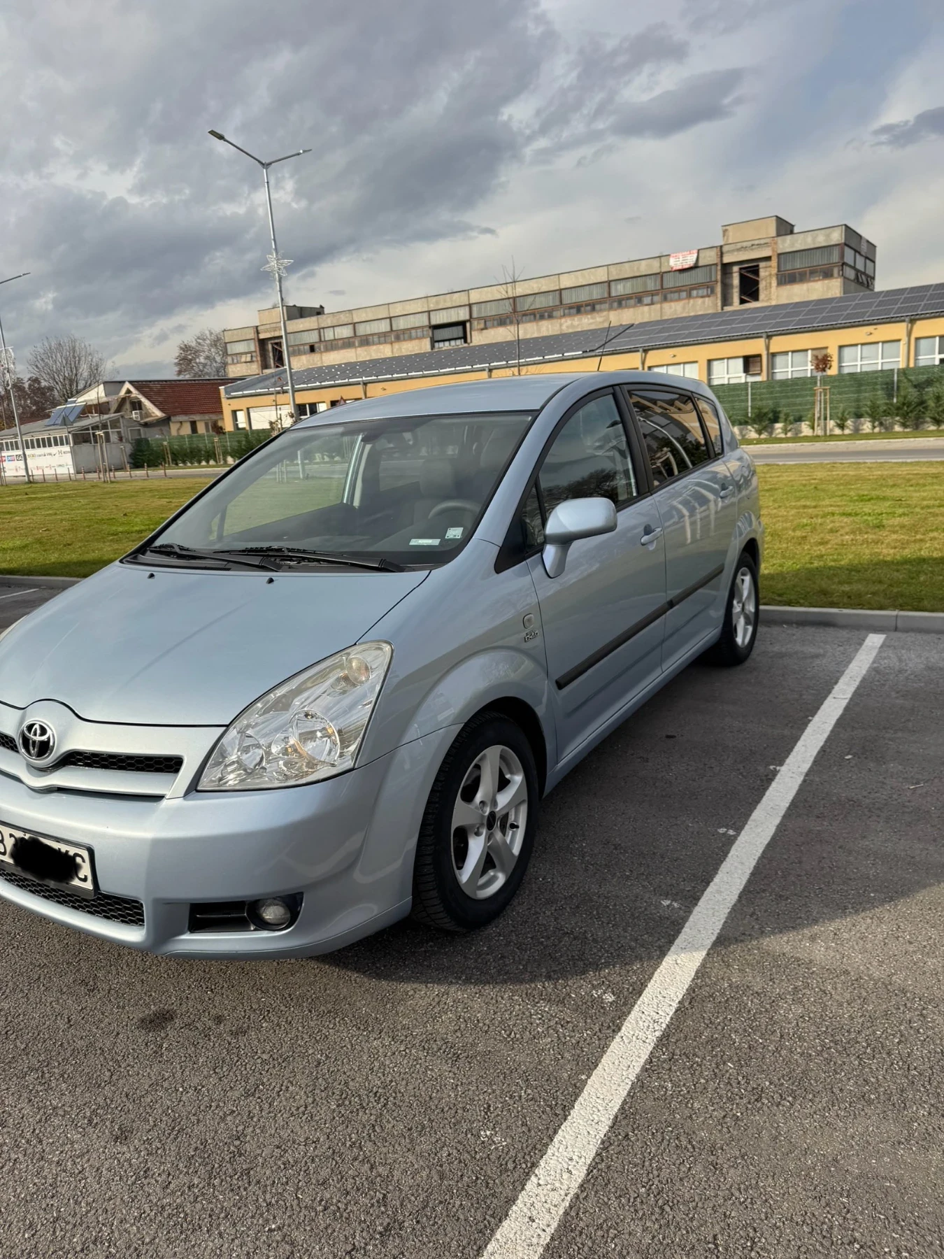 Toyota Corolla verso  - изображение 3