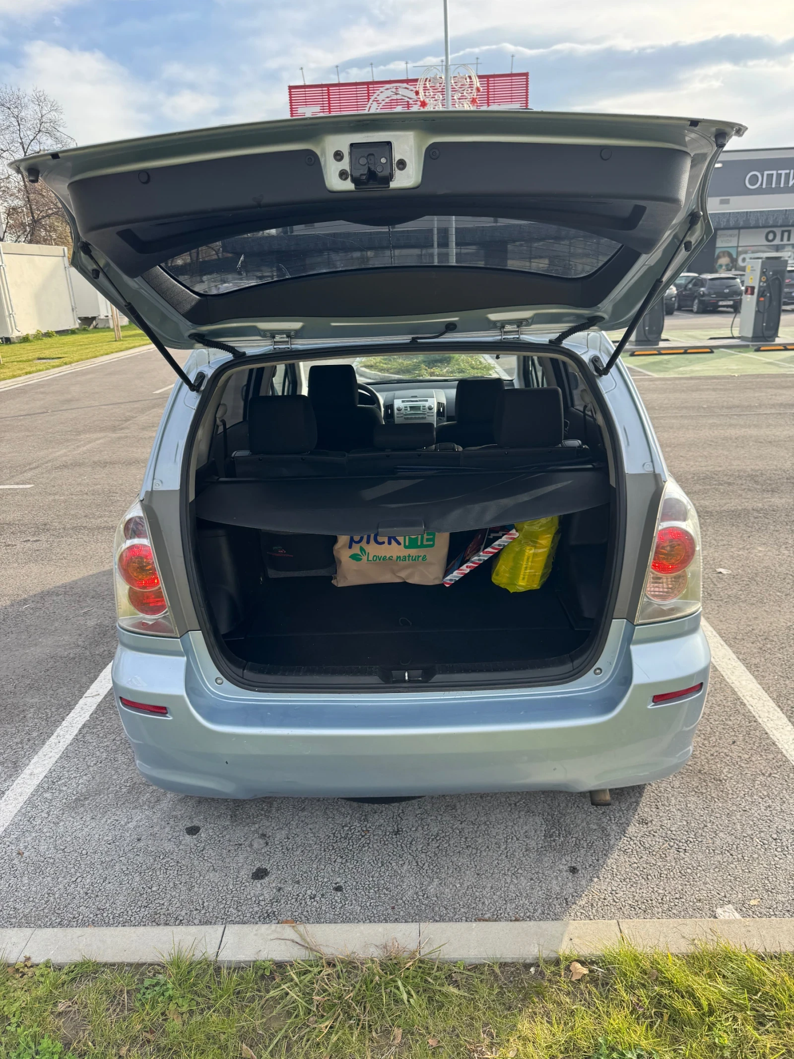 Toyota Corolla verso  - изображение 7