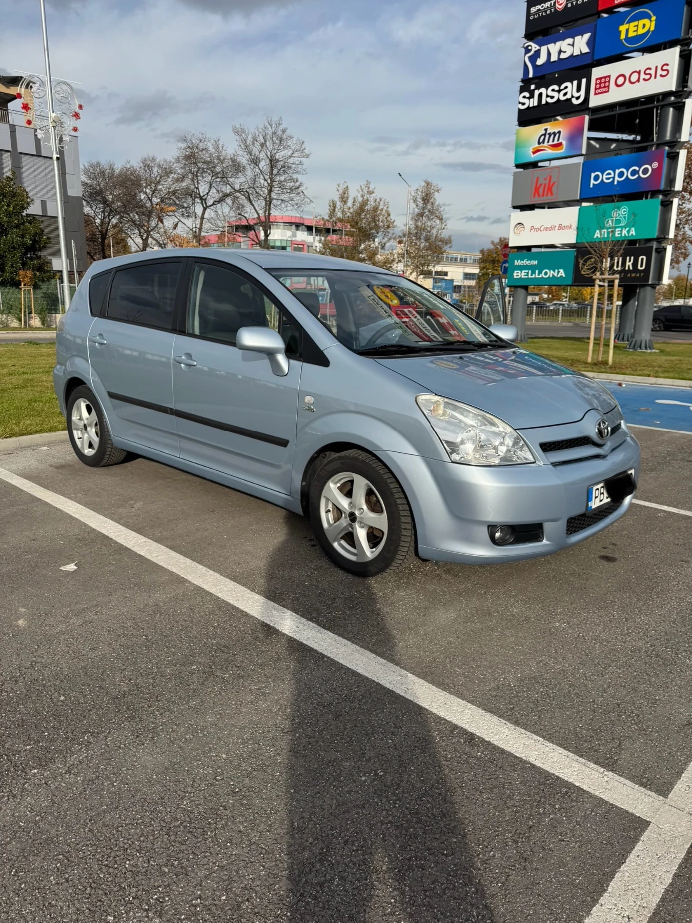 Toyota Corolla verso  - изображение 2