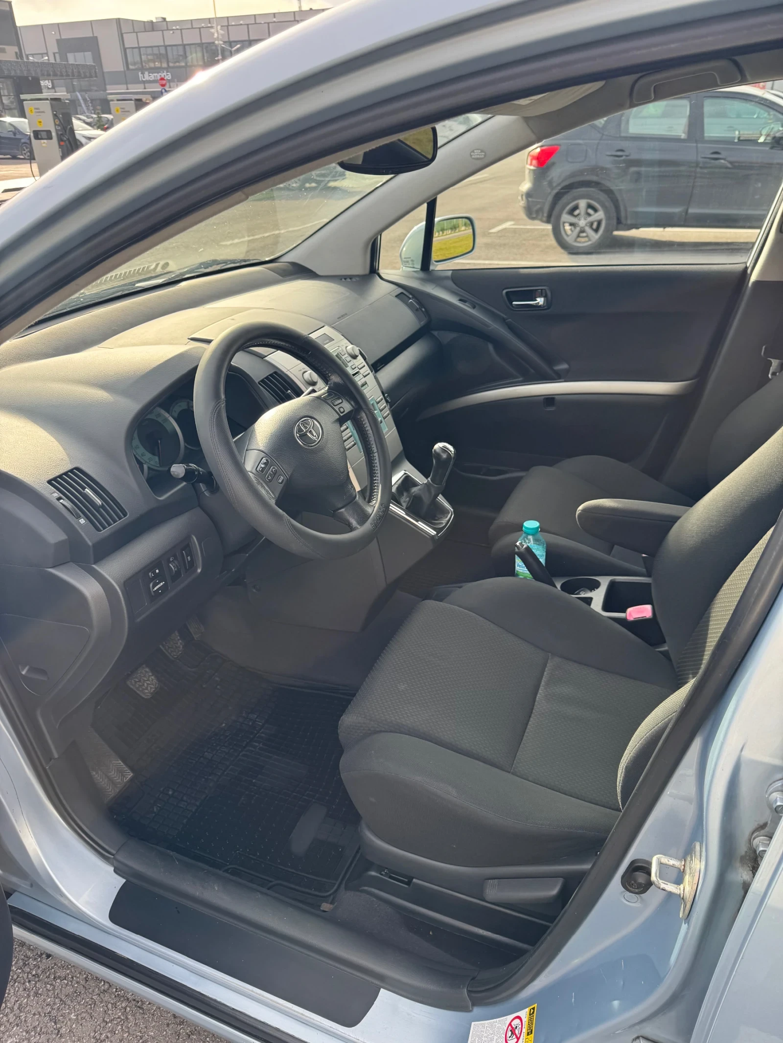 Toyota Corolla verso  - изображение 10