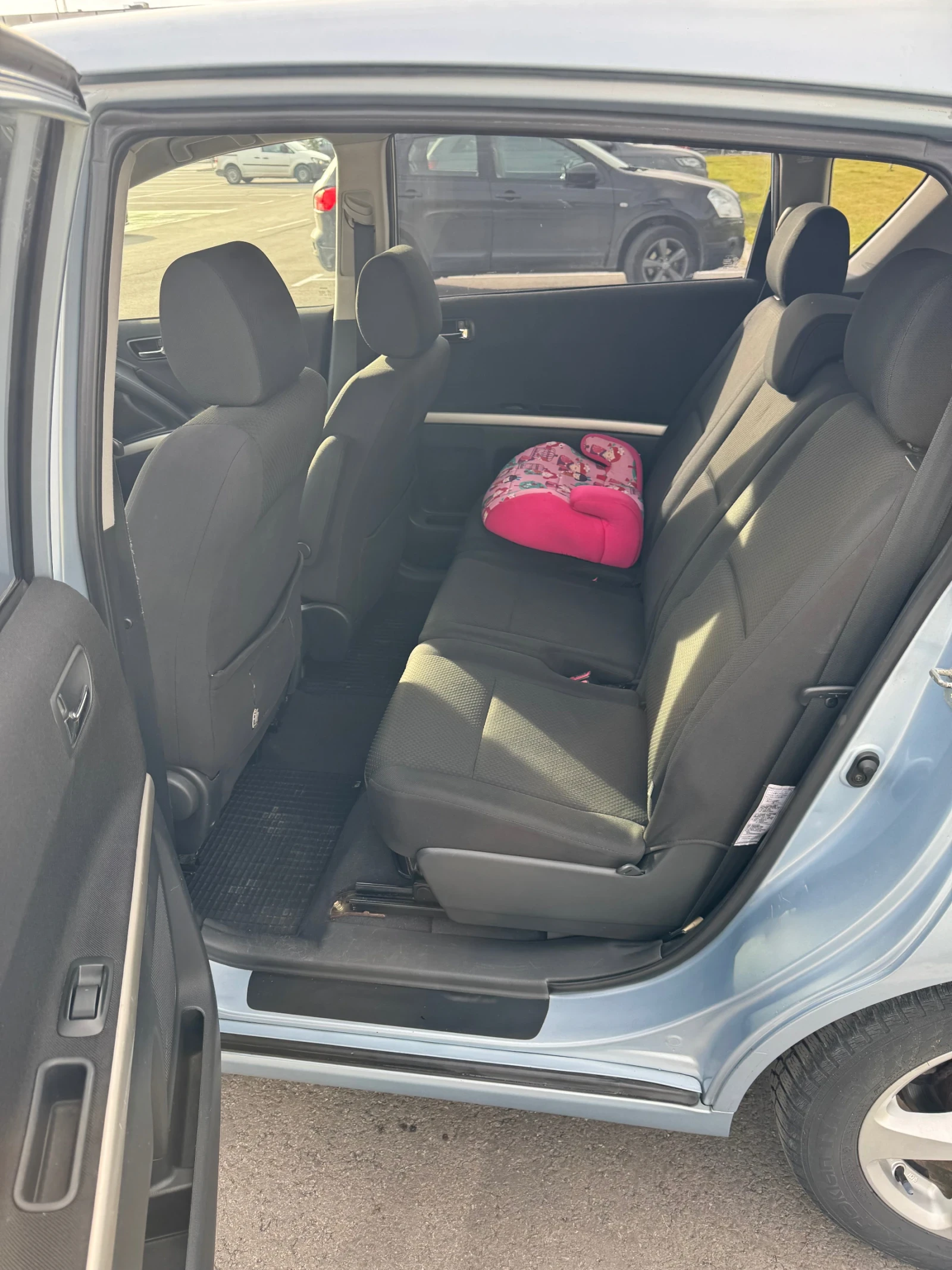 Toyota Corolla verso  - изображение 9