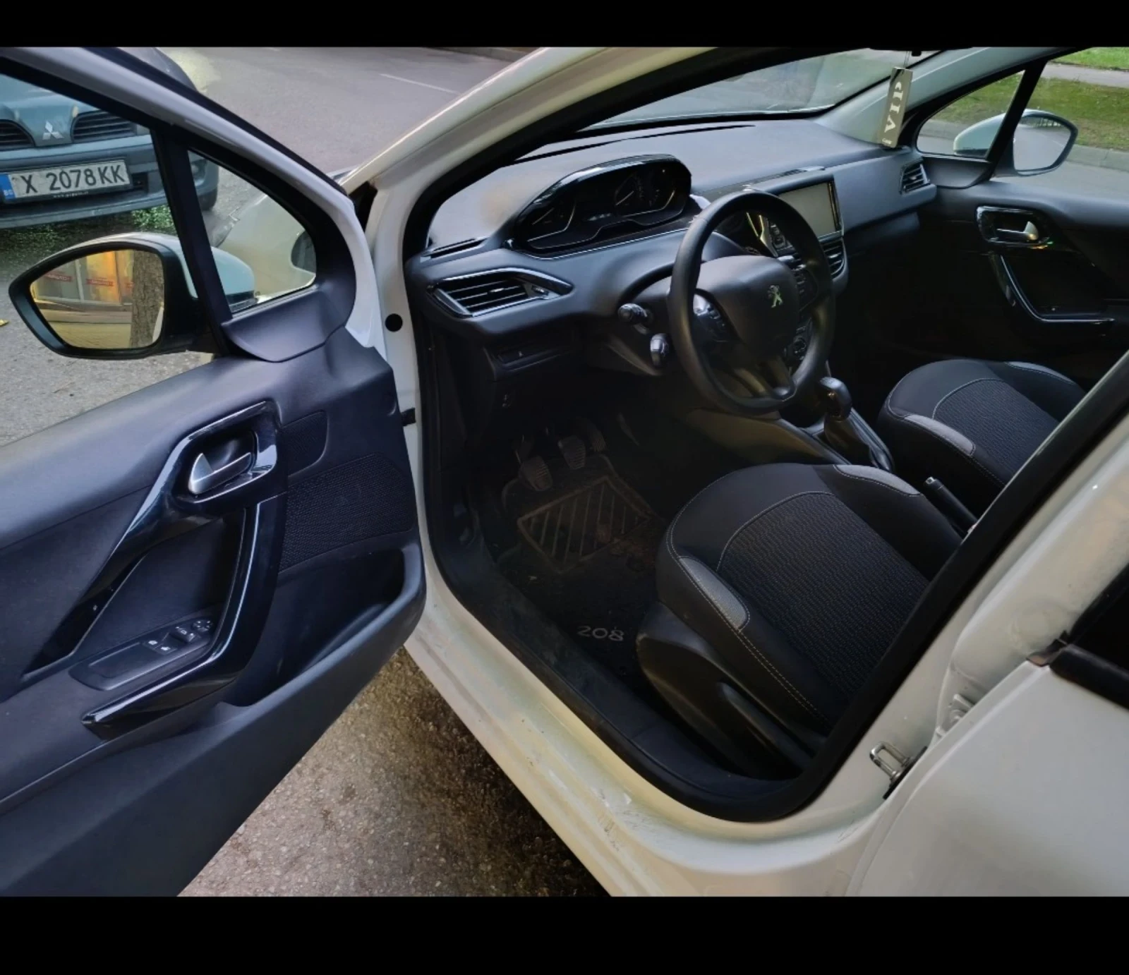 Peugeot 208 | Mobile.bg � ����������� 4