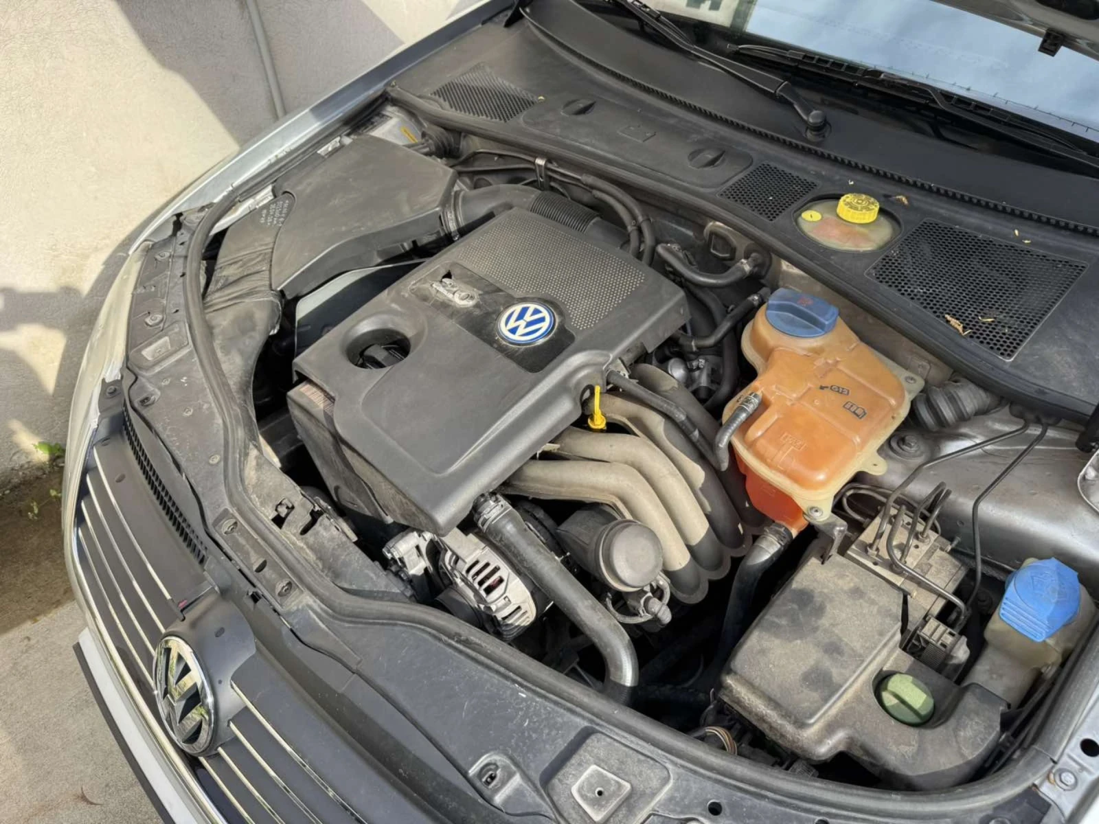 VW Passat, снимка 4 - Автомобили и джипове - 54365255