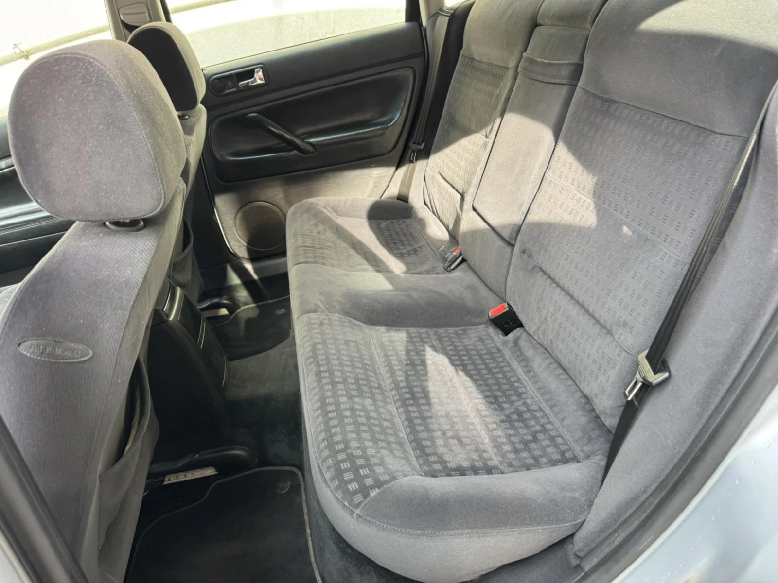 VW Passat, снимка 9 - Автомобили и джипове - 54365255