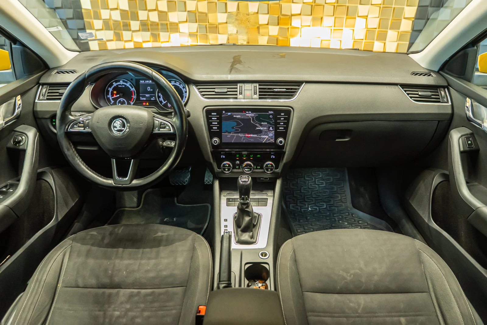 Skoda Octavia 1.4 TSI G-TEC, снимка 8 - Автомобили и джипове - 54448130