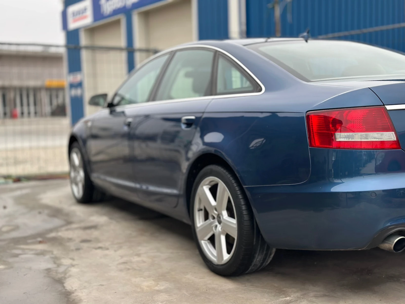 Audi A6 Бензин, Бартер, Авт., снимка 3 - Автомобили и джипове - 54481007