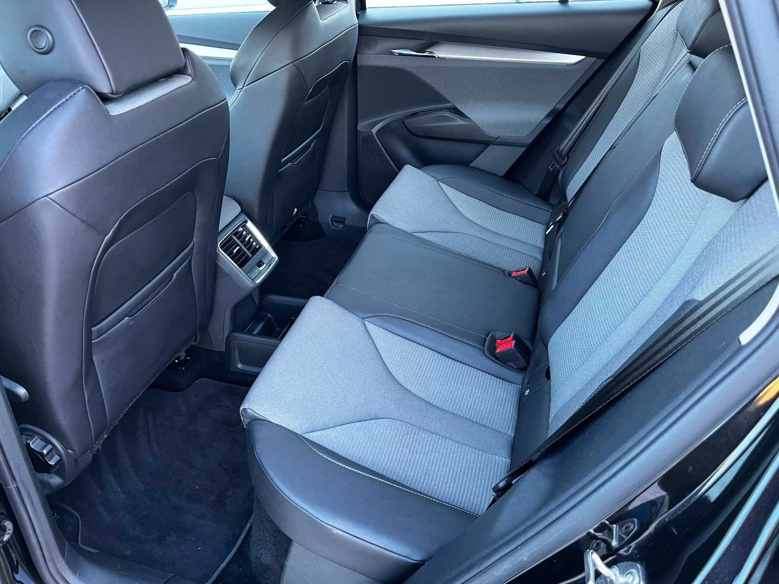 Skoda Enyaq IV60 SOH 92%-���������� ��� ���������  | Mobile.bg � ����������� 14