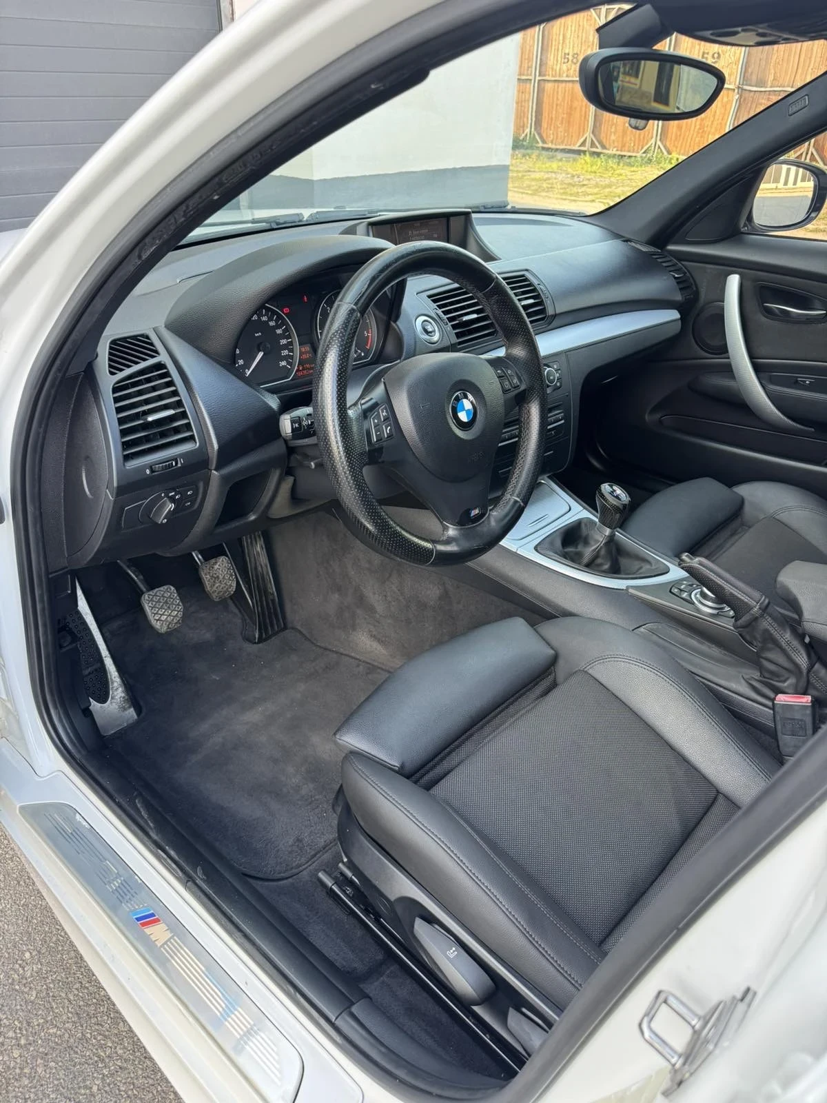 BMW 120 D * М-Пакет* * Face-Lift* * Навигация* , снимка 9 - Автомобили и джипове - 55576105