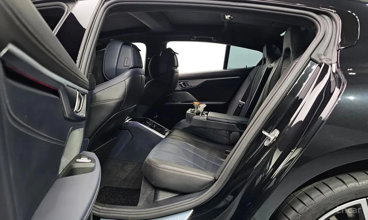 BMW 850 xDrive Gran Coupe | ДИСТРОНИК | 360 , снимка 11 - Автомобили и джипове - 55891370