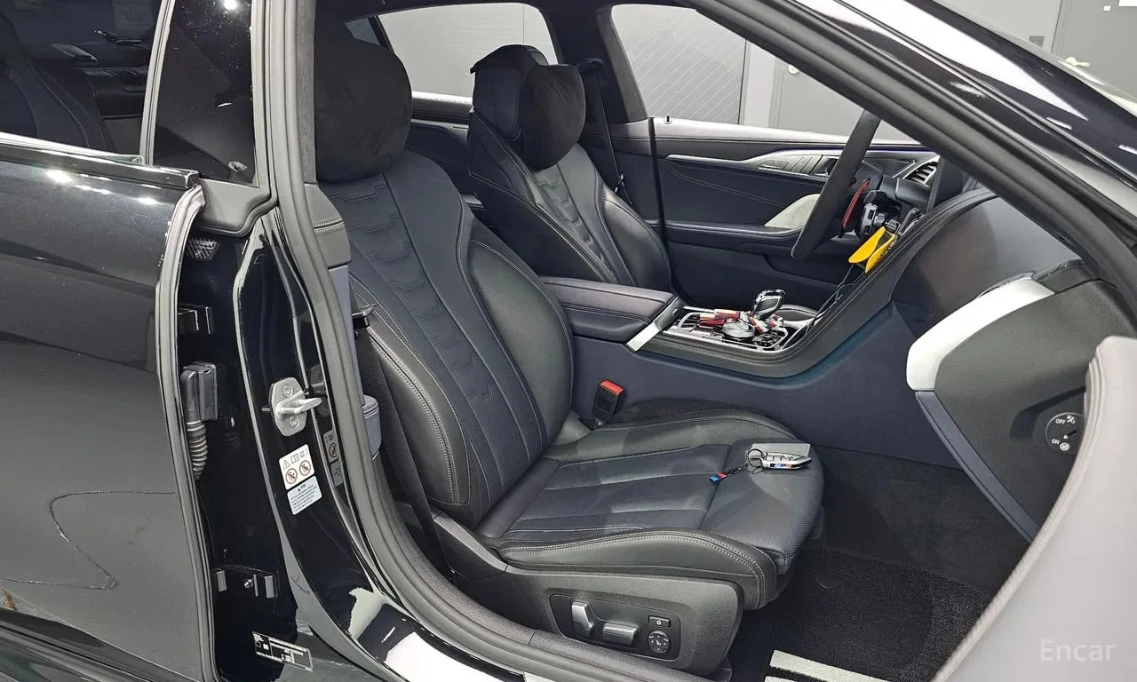 BMW 850 xDrive Gran Coupe | ДИСТРОНИК | 360 , снимка 12 - Автомобили и джипове - 55891370