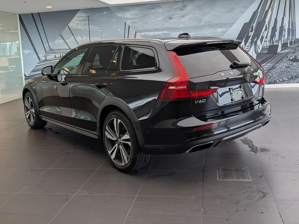 Volvo V60 Cross Country T5 AWD * ПОДГРЕВИ * 360, снимка 6 - Автомобили и джипове - 55942118