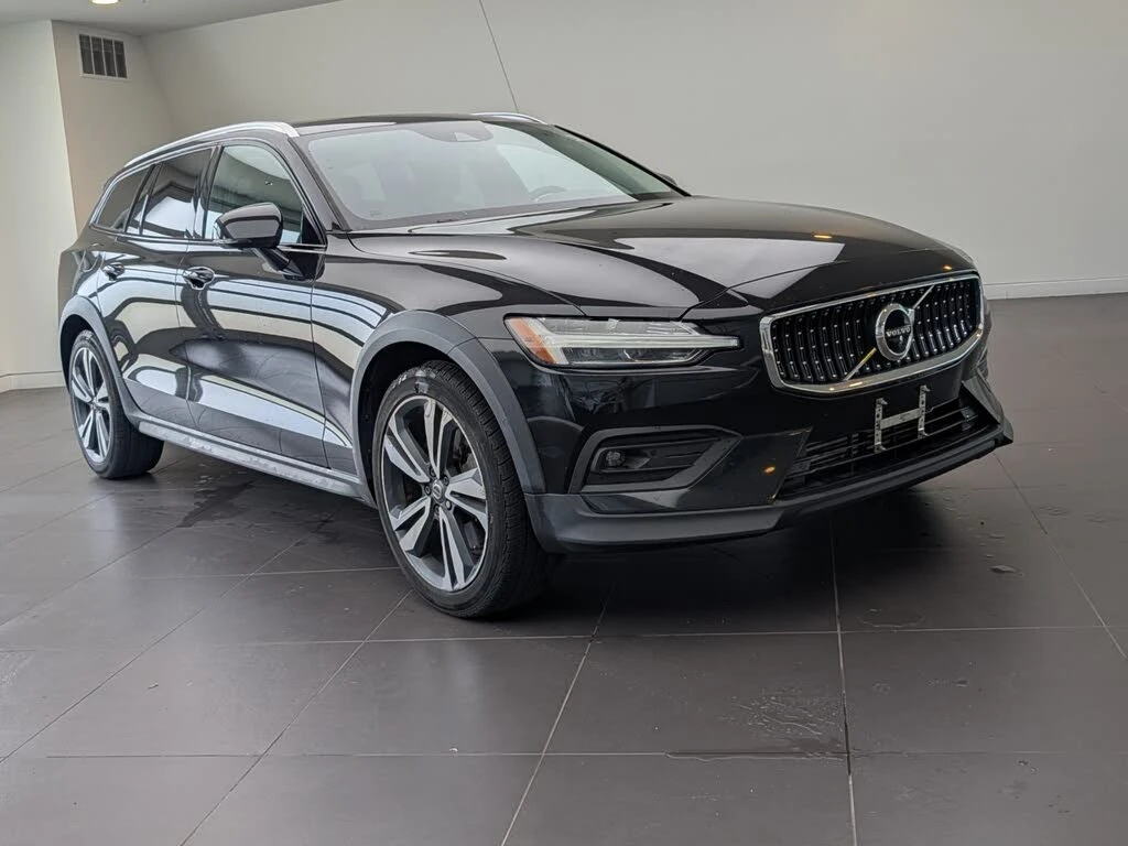 Volvo V60 Cross Country T5 AWD * ПОДГРЕВИ * 360