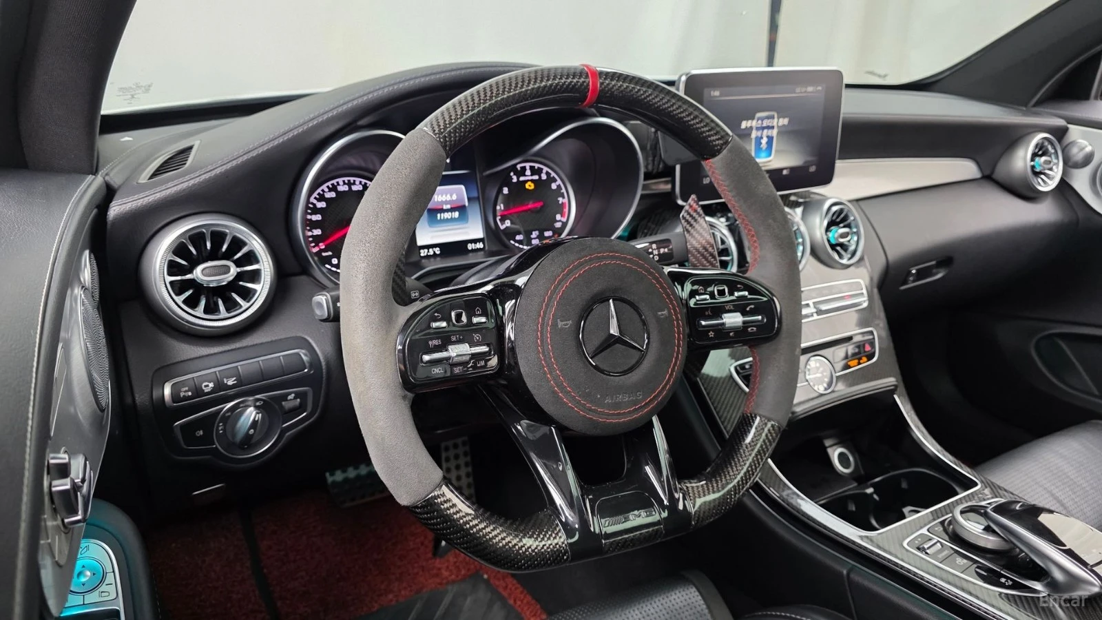 Mercedes-Benz C 63 AMG BUCKET SEATS| AMG EXHAUST| HEADS UP| 360, снимка 11 - Автомобили и джипове - 56113427