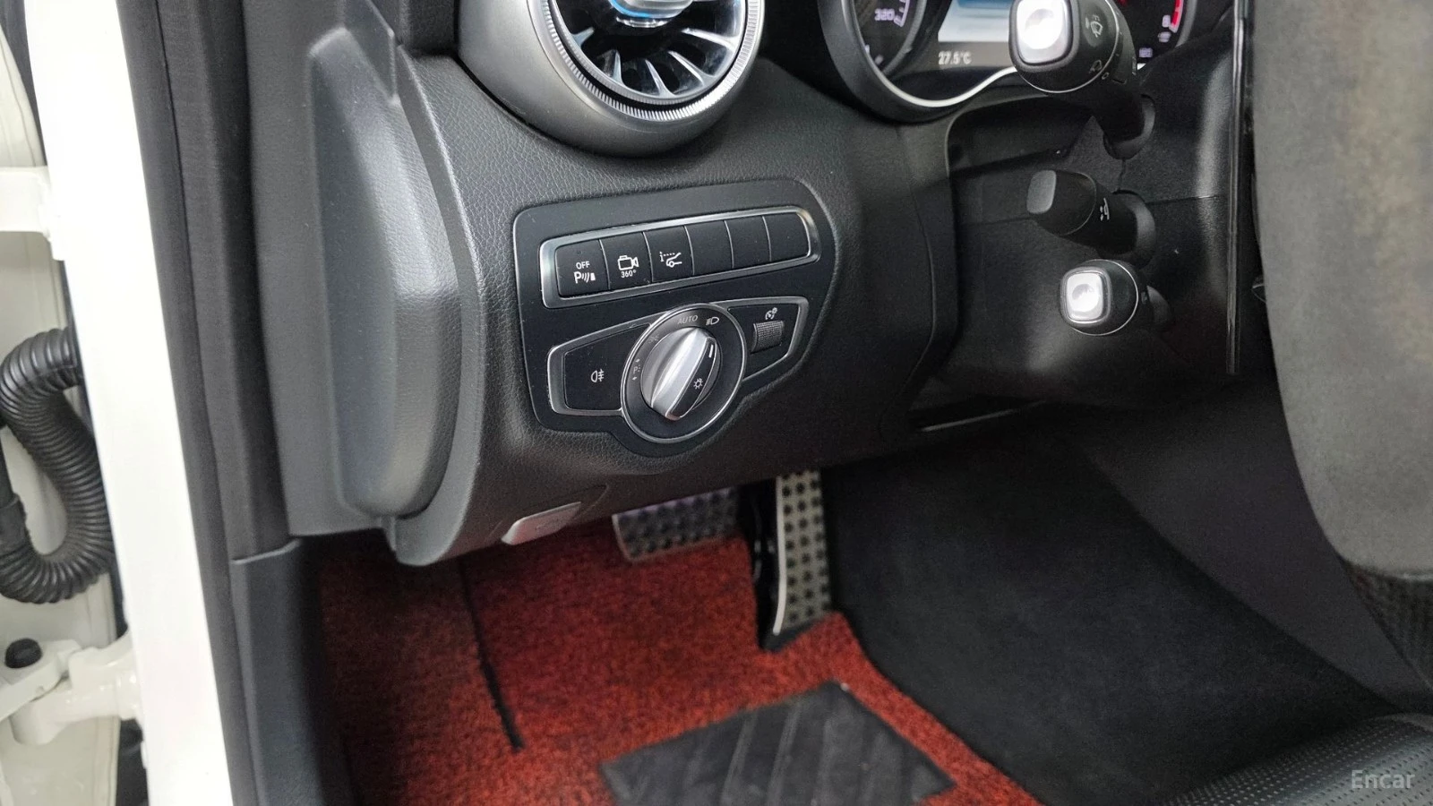 Mercedes-Benz C 63 AMG BUCKET SEATS| AMG EXHAUST| HEADS UP| 360, снимка 15 - Автомобили и джипове - 56113427