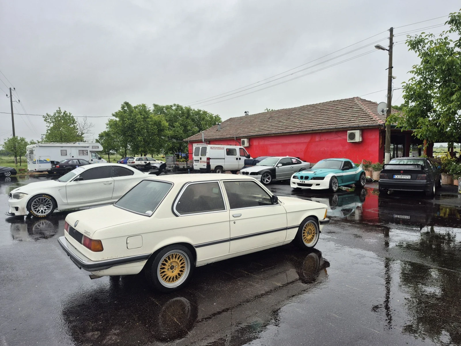 BMW 320 E21, снимка 3 - Автомобили и джипове - 56493729