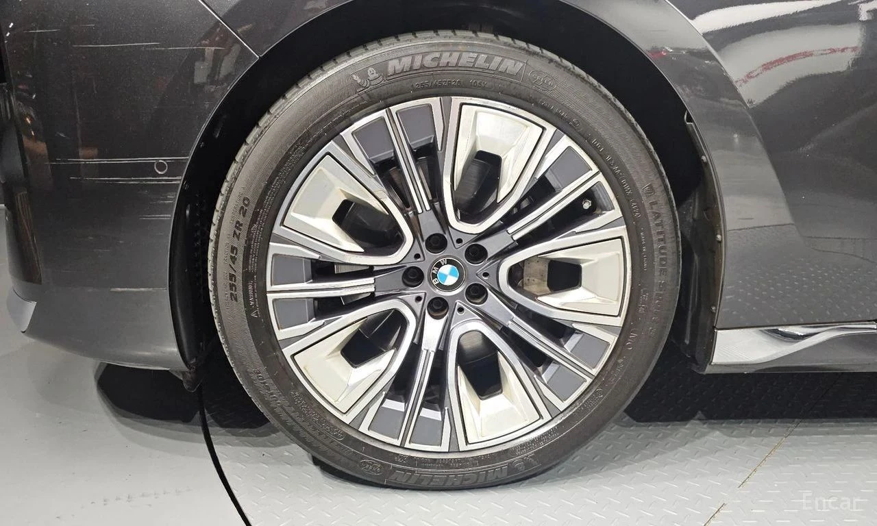 BMW 740, снимка 5 - Автомобили и джипове - 56689705